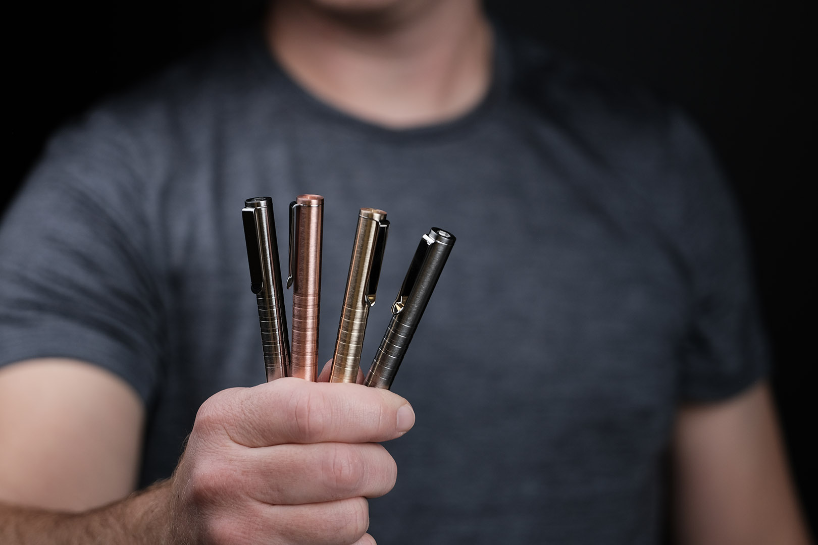 Modern Fuel Fountain Pen - Holding